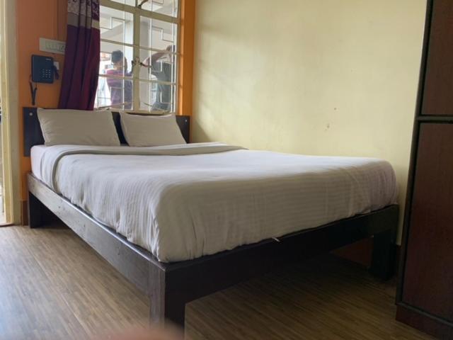 Sweet Home Guest House Shillong Buitenkant foto